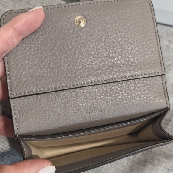 CHLOE Alphabet Card Holder - Picture 3 of 5